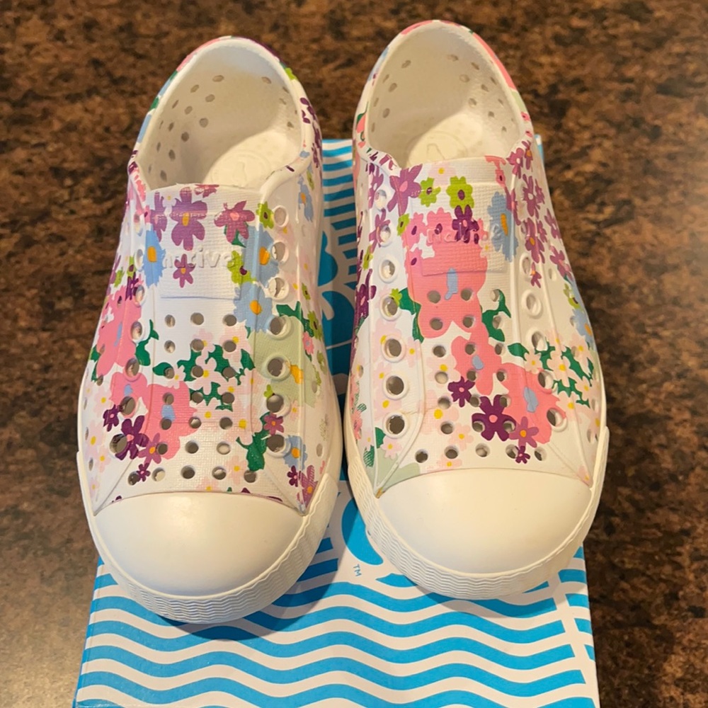 Toddler girls flower Natives. Jefferson print.